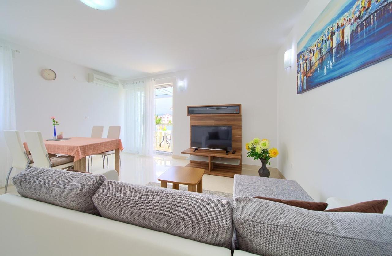 Apartment Anja Krk Town Extérieur photo